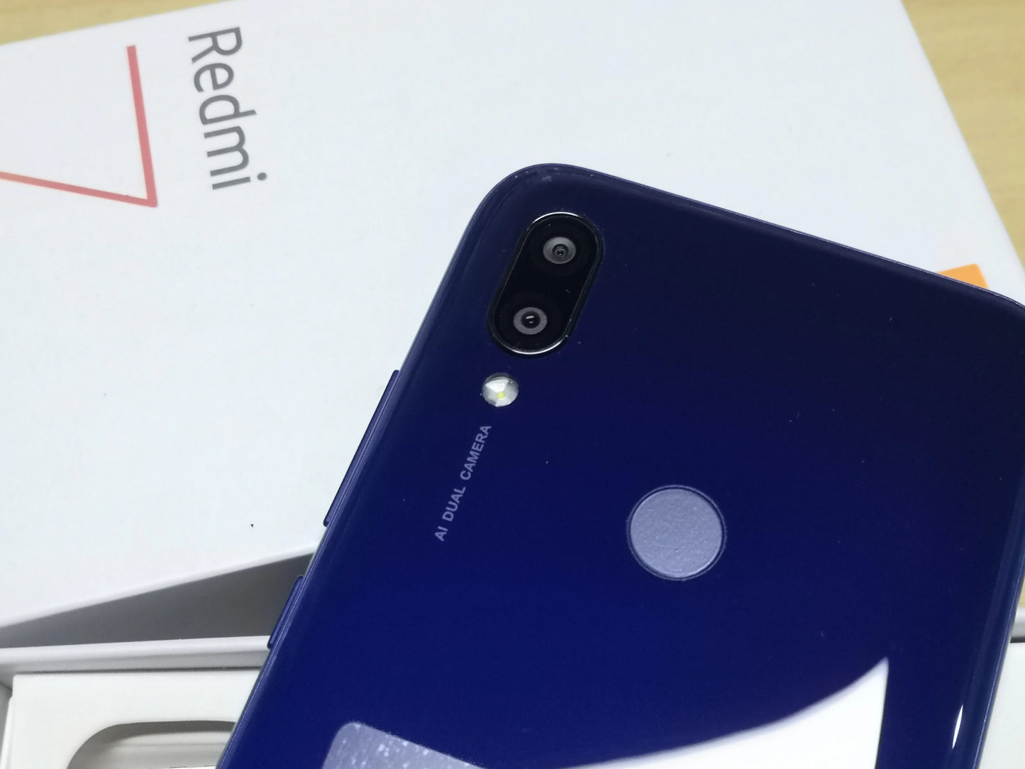 Teléfono móvil Xiaomi Redmi 7 con funda para teléfono, teléfono móvil Dual SIM Solt, teléfono móvil Android, cámara Dual, teléfono usado